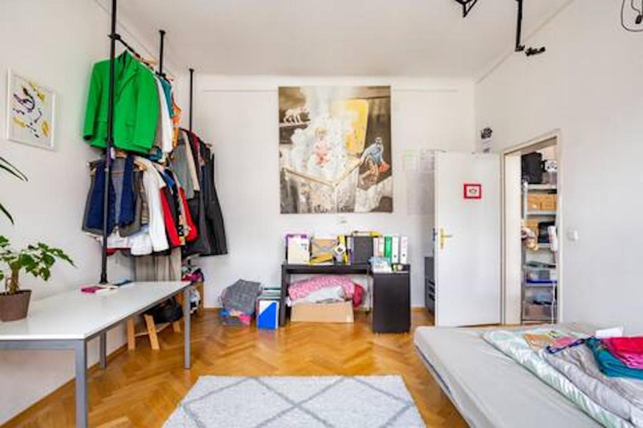 Fro-Media - Streetside Room 2 - Community Space Vienne Extérieur photo