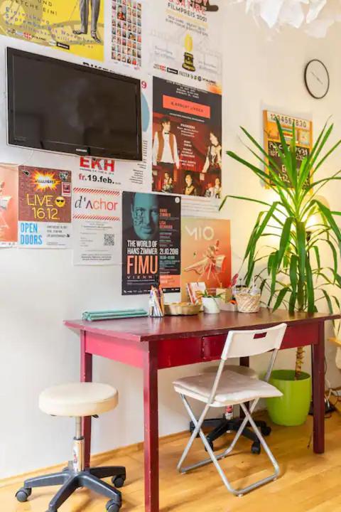 Fro-Media - Streetside Room 2 - Community Space Vienne Extérieur photo